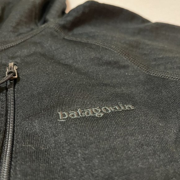 Patagonia Women's R1 Pullover Fleece Hoodie, Size L - Picture 6 of 9